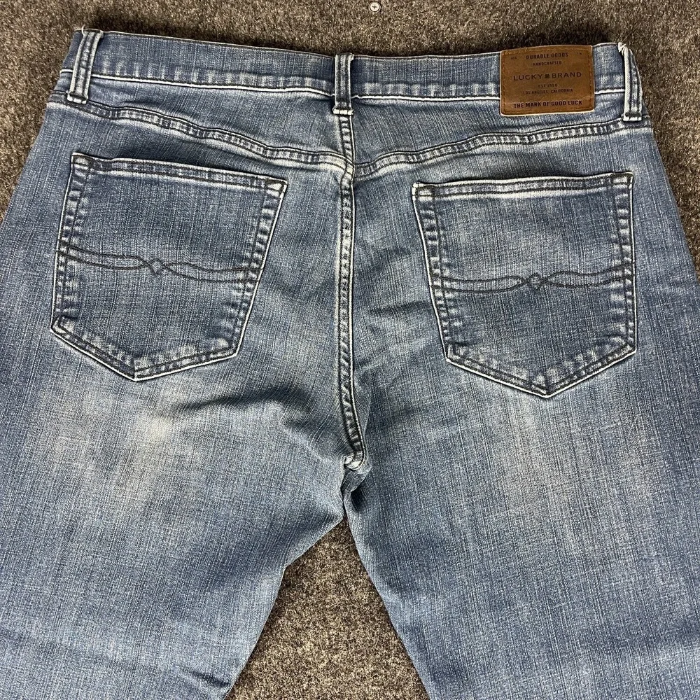 Lucky Brand 121 Slim Jeans Mens 36x34 Medium Light Wash Blue Denim Faded Casual